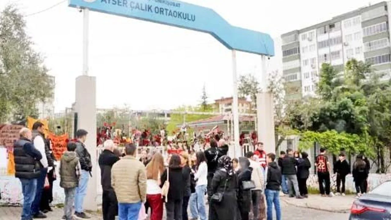 "Şiddetin Kökeni Eğitimdeki Çöküş mü?"